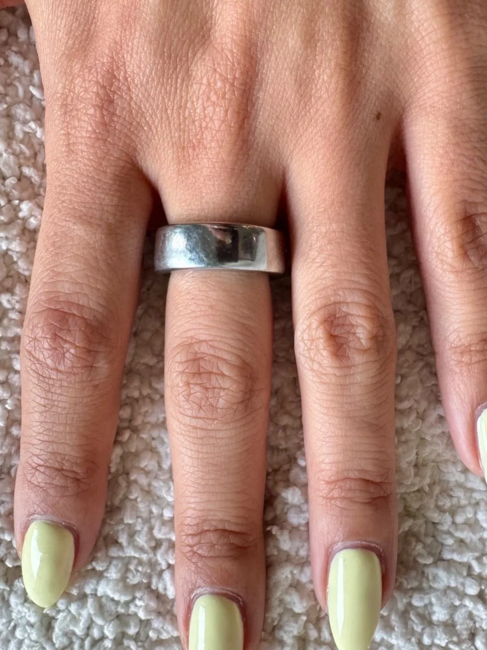Oura ring gen3 horizon silver size 7, including charger